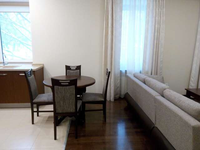 Апартаменты Apartments on Sofievskaya Киев-4